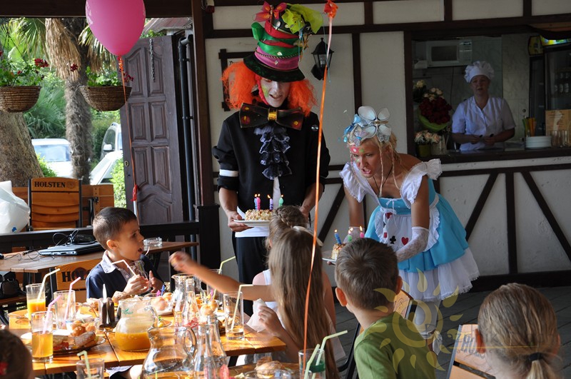 Белоснежка, Принцесса, Веселый фокусник, тортик и шары